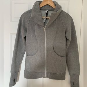 Lululemon - grey sweater/hoodie